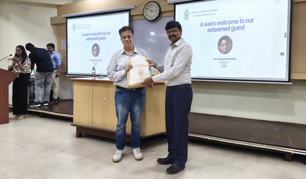 Dept of Computer Science hosts session on data and analytics in AI era