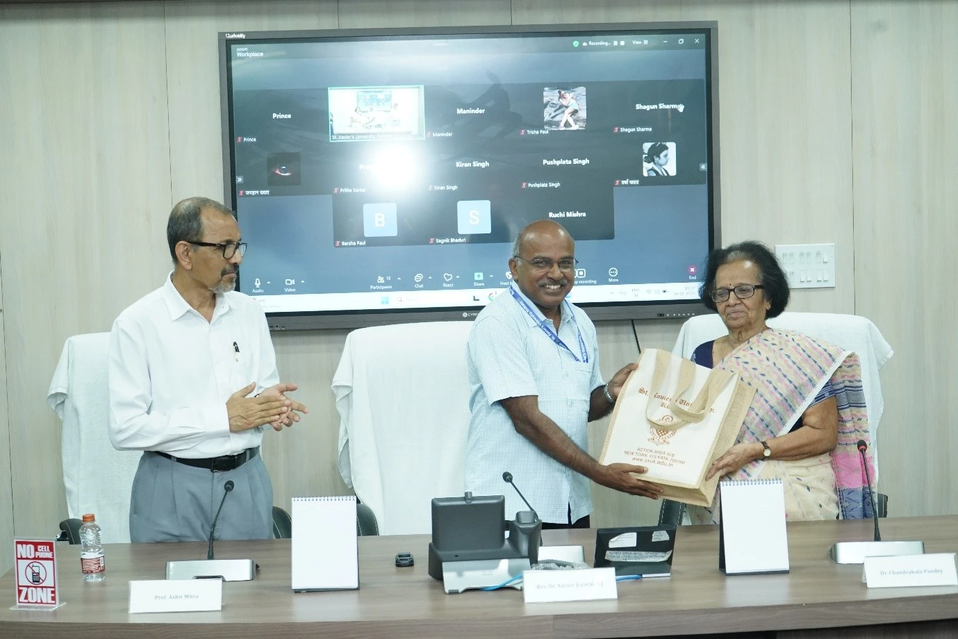 CLCS conducts week-long workshop