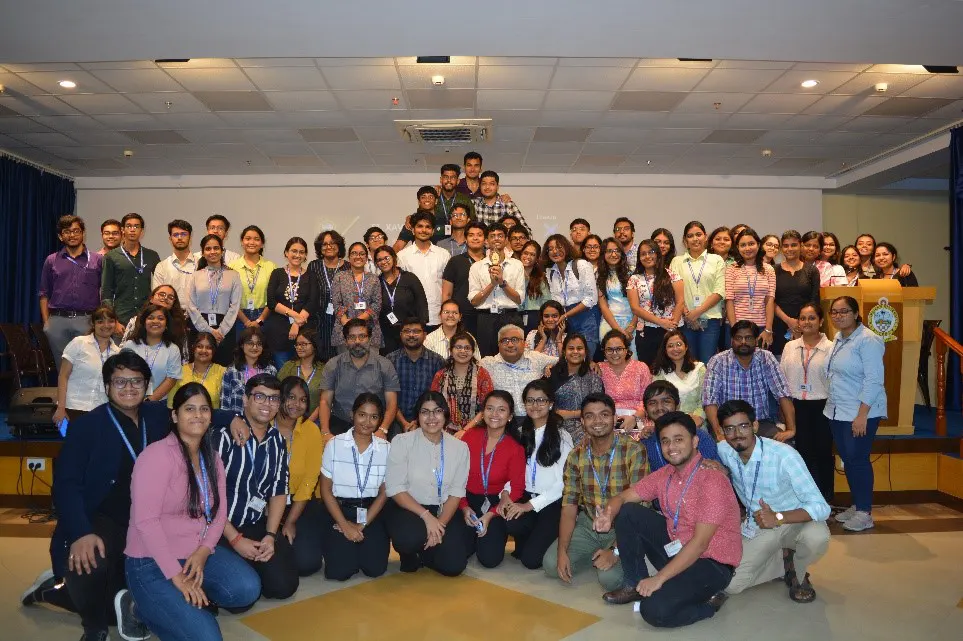 Xavecos hosts debate competition