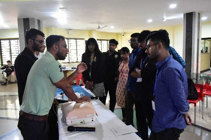 Students’ Board of SXUK organises health camp