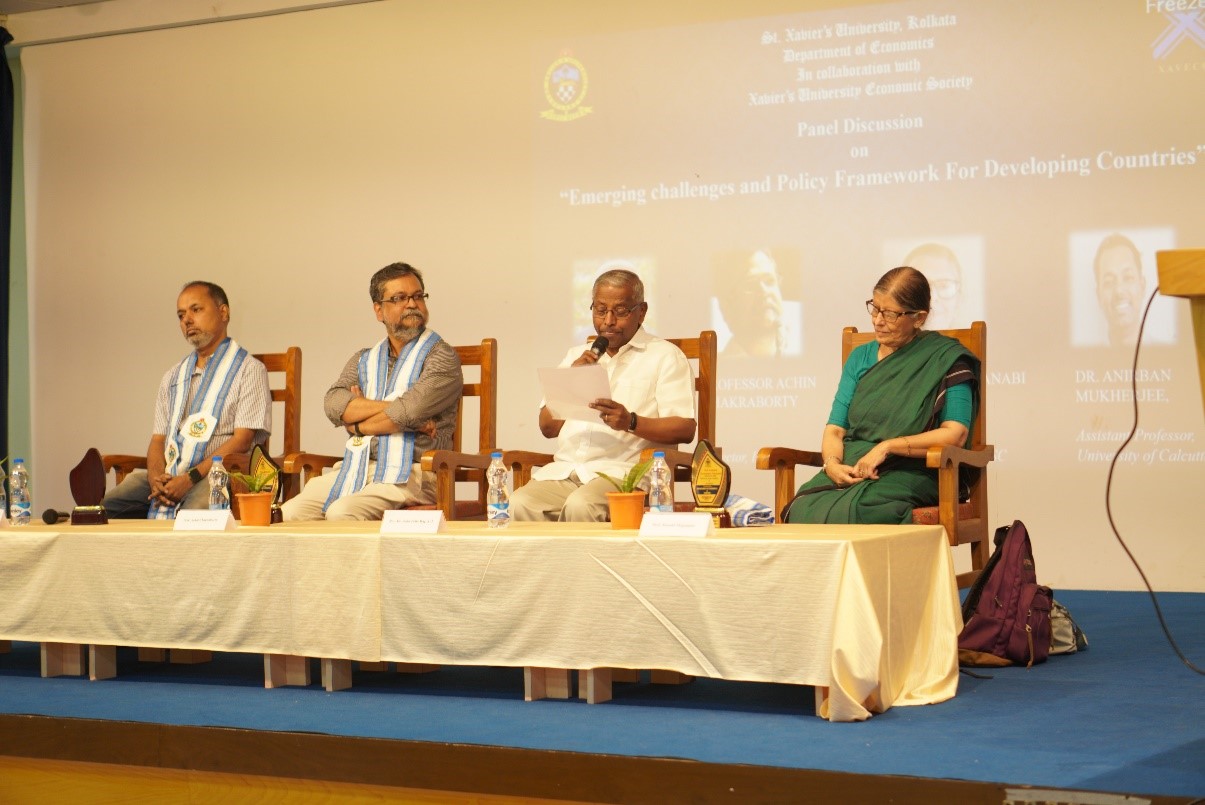Dept. of Economics hosts Third Annual Economic Summit