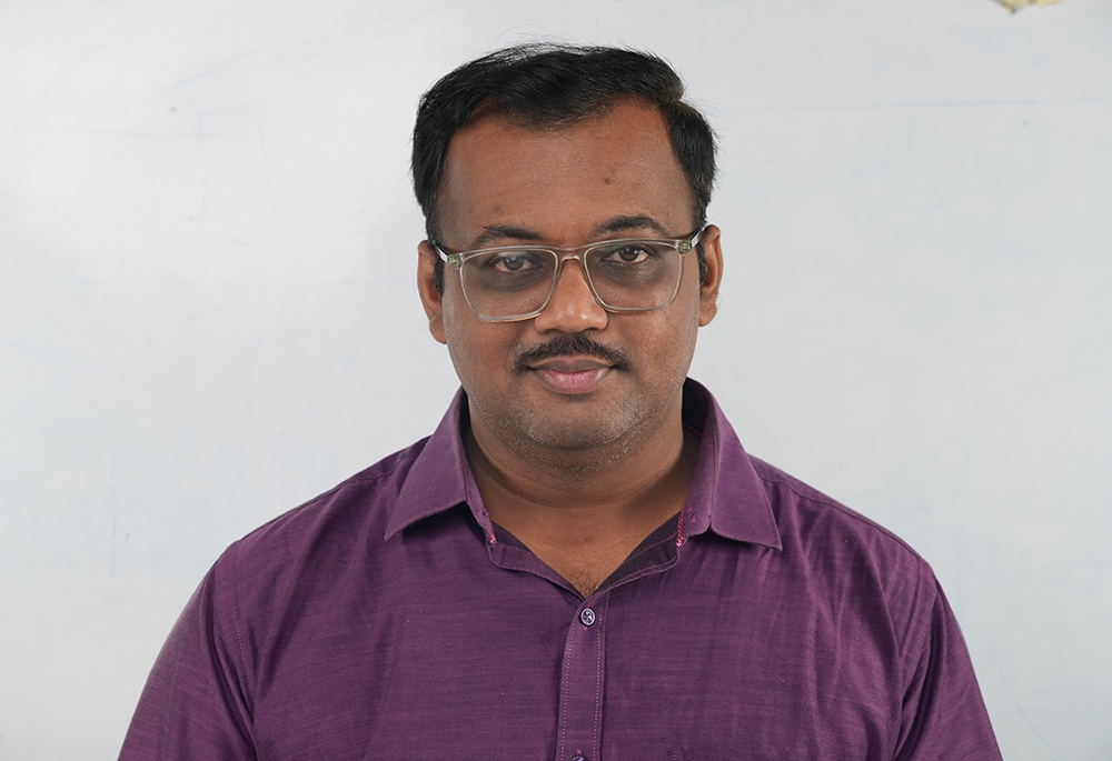 Dr. Avik Banerjee