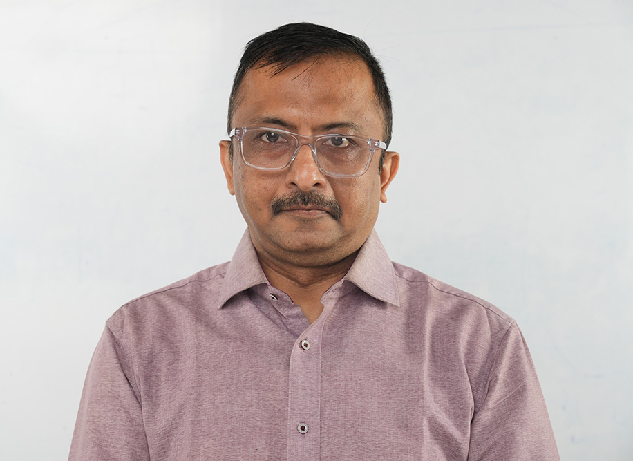 Dr. Somak Maitra