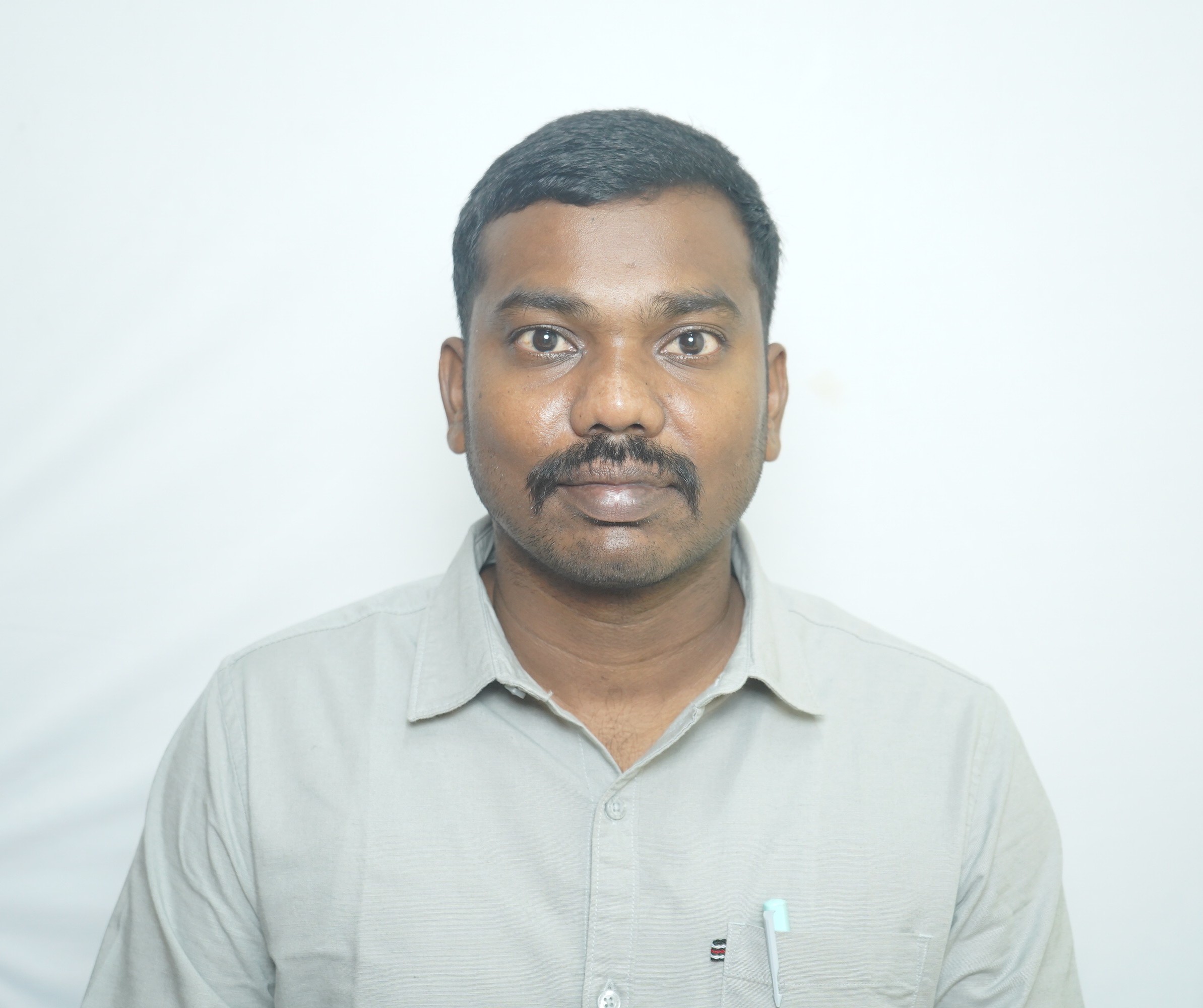 Dr V. Palanisingh